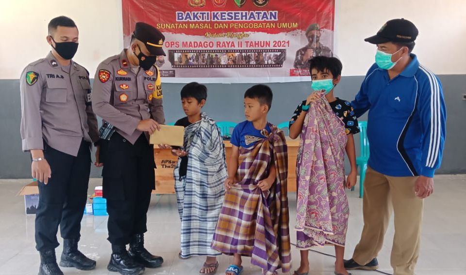 Bid Dokkes Polda Sulteng Suport Warga Lore Timur dengan Pengobatan Gratis