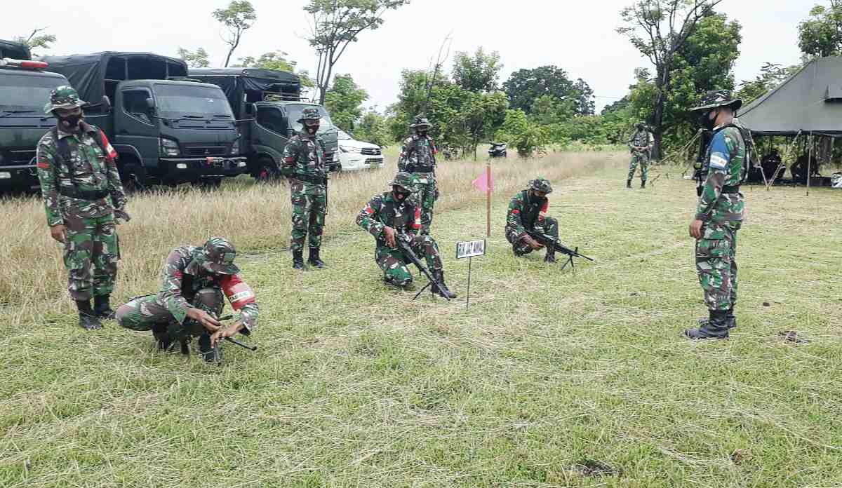 Prajurit Yonif 714/SM Latihan Menembak Untuk Mantapkan Sniper dan Machine Gun