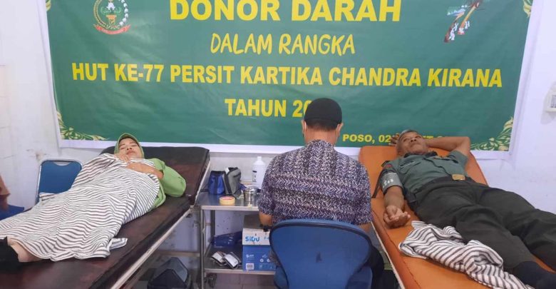 Photo of HUT ke 77 Persit KCK Kodim Poso Gelar Donor Darah