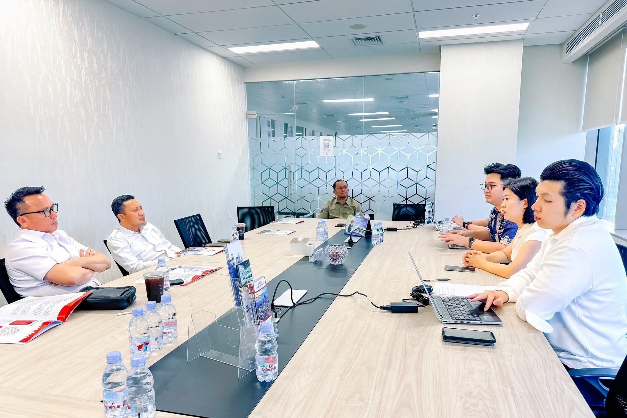 Bupati Morowali Utara dan Touna Perkuat Komunikasi Kerjasama Lintas Sektor Bersama Chindo Business Center