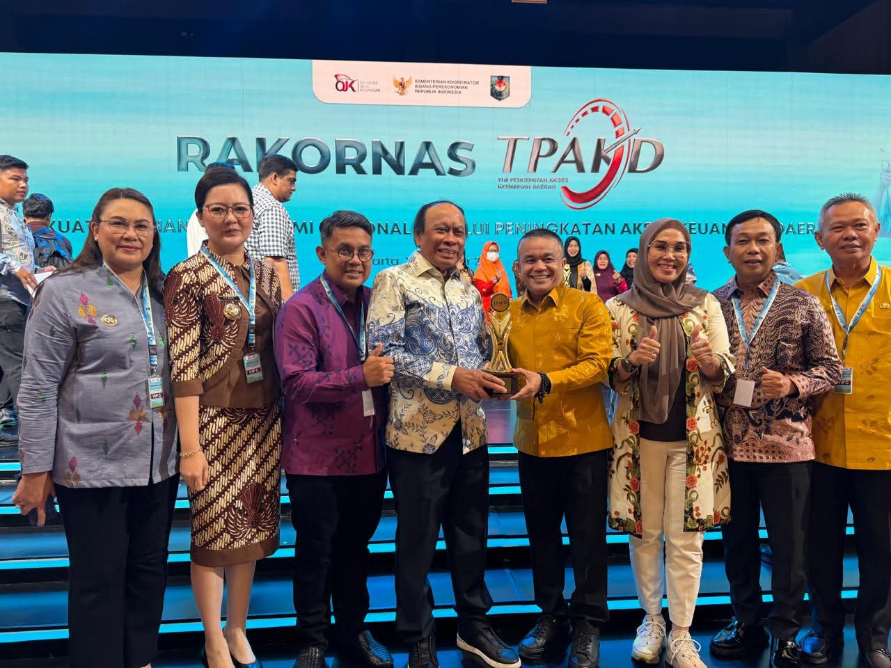 OJK Gelar RAKORNAS TPAKD 2025, Bupati Poso: Dorong Pertumbuhan Ekonomi Inklusif Daerah