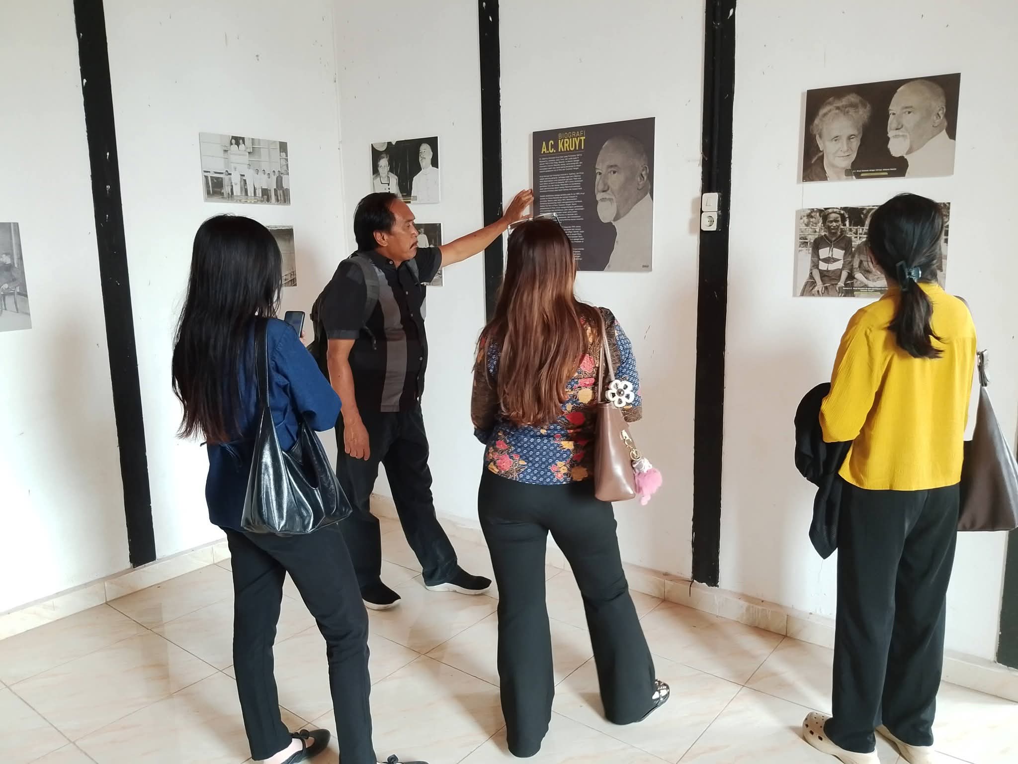 Dimba Tumimomor Tegaskan Komitmen Garap Museum Zending GKST