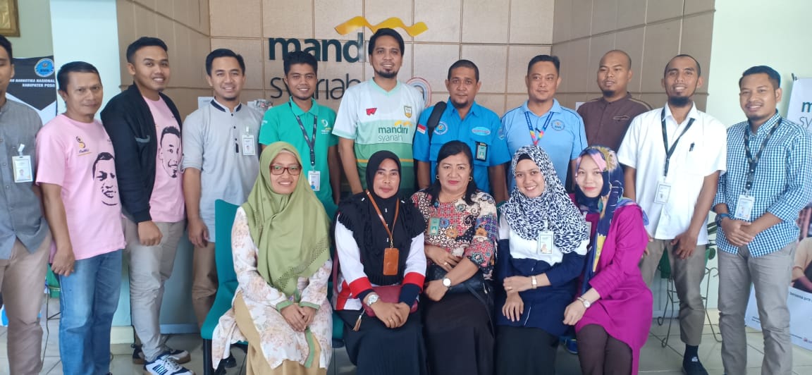 Bersih Diri, Karyawan Bank Syariah Mandiri Poso lakukan Tes Urine