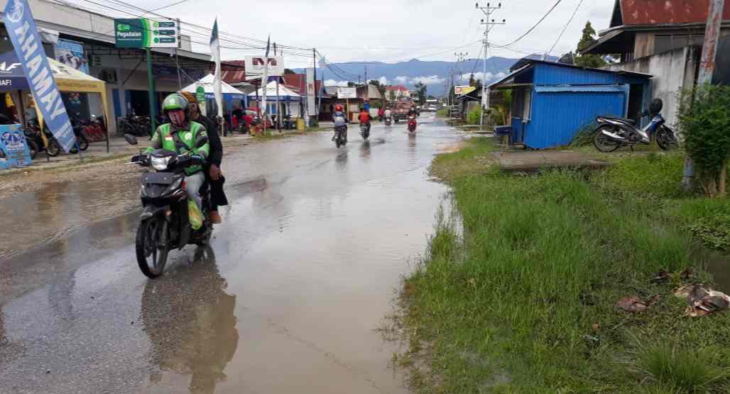 Tentena Diguyur Hujan, Rumah Warga dan Jalan Ikut Terendam