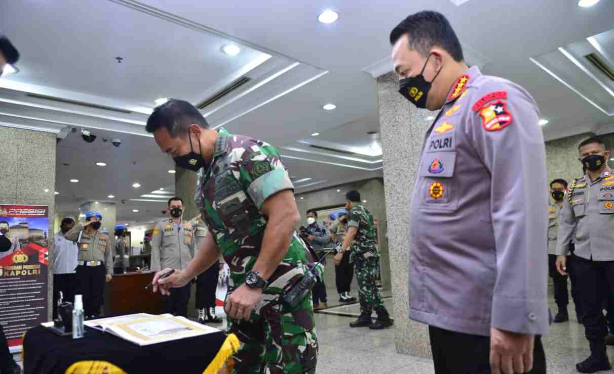 Bertemu Panglima, Kapolri Pastikan Sinergitas dan Soliditas TNI-Polri Ditingkatkan