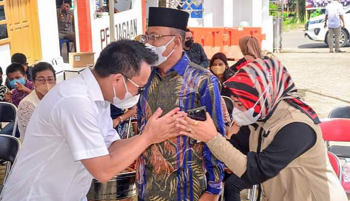 Eratkan Silaturahmi, Bupati Morut ‘Open House’ di Hari Natal