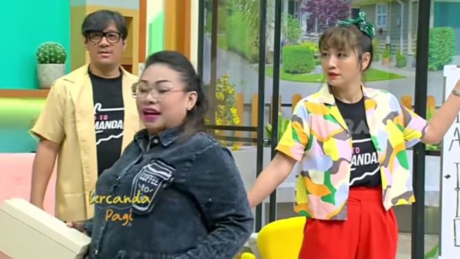 Dari Ngajar Pancasila, Tante Lala Ngetop di Tik tok, Snack Video hingga Trans 7