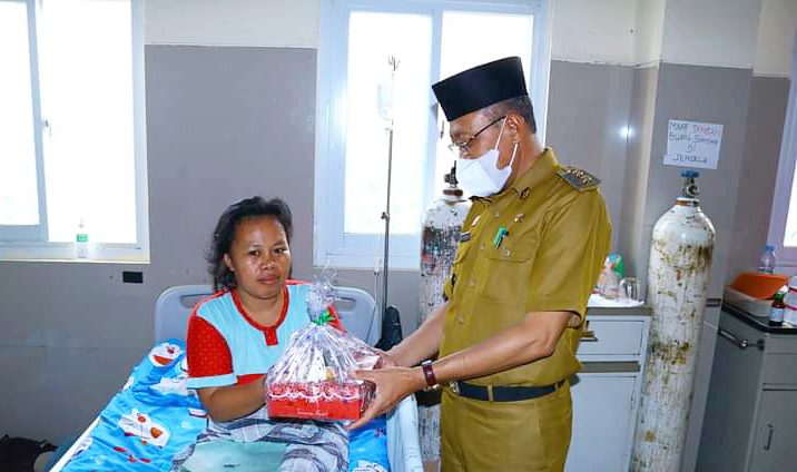 Wabup Morut Buka Puasa Bersama Pasien di RSUD Kolonodale