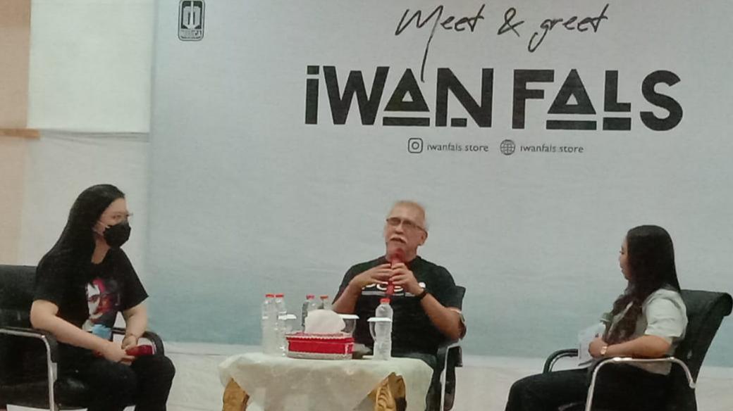 Perjalanan Palu-Poso, Iwan Fals Sebut Uwentira dan Duren Montongย