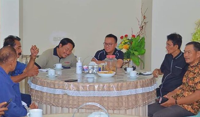 Bupati Morowali Utara Mantap, Ajak Wartawan Ngopi Bareng