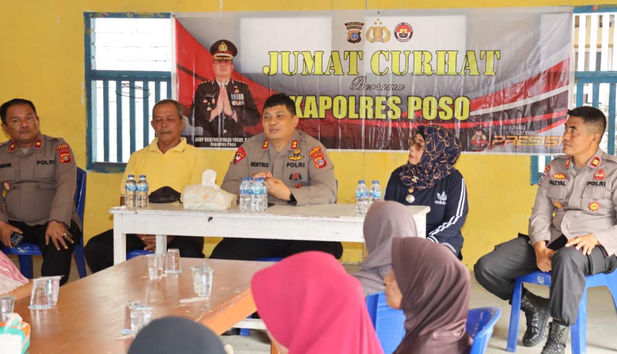 Jumat Curhat Kali Ini, Kapolres Poso Bersama Warga Kelurahan Moengko Lama