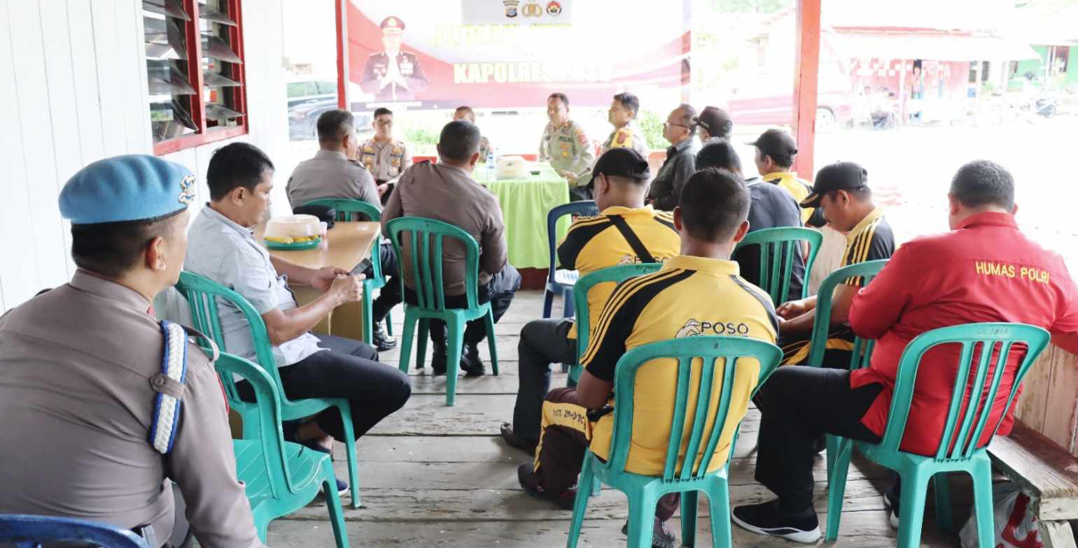 Lewat Jumat Curhat, Kapolres Poso Dengar Aspirasi Warga Pantangolemba