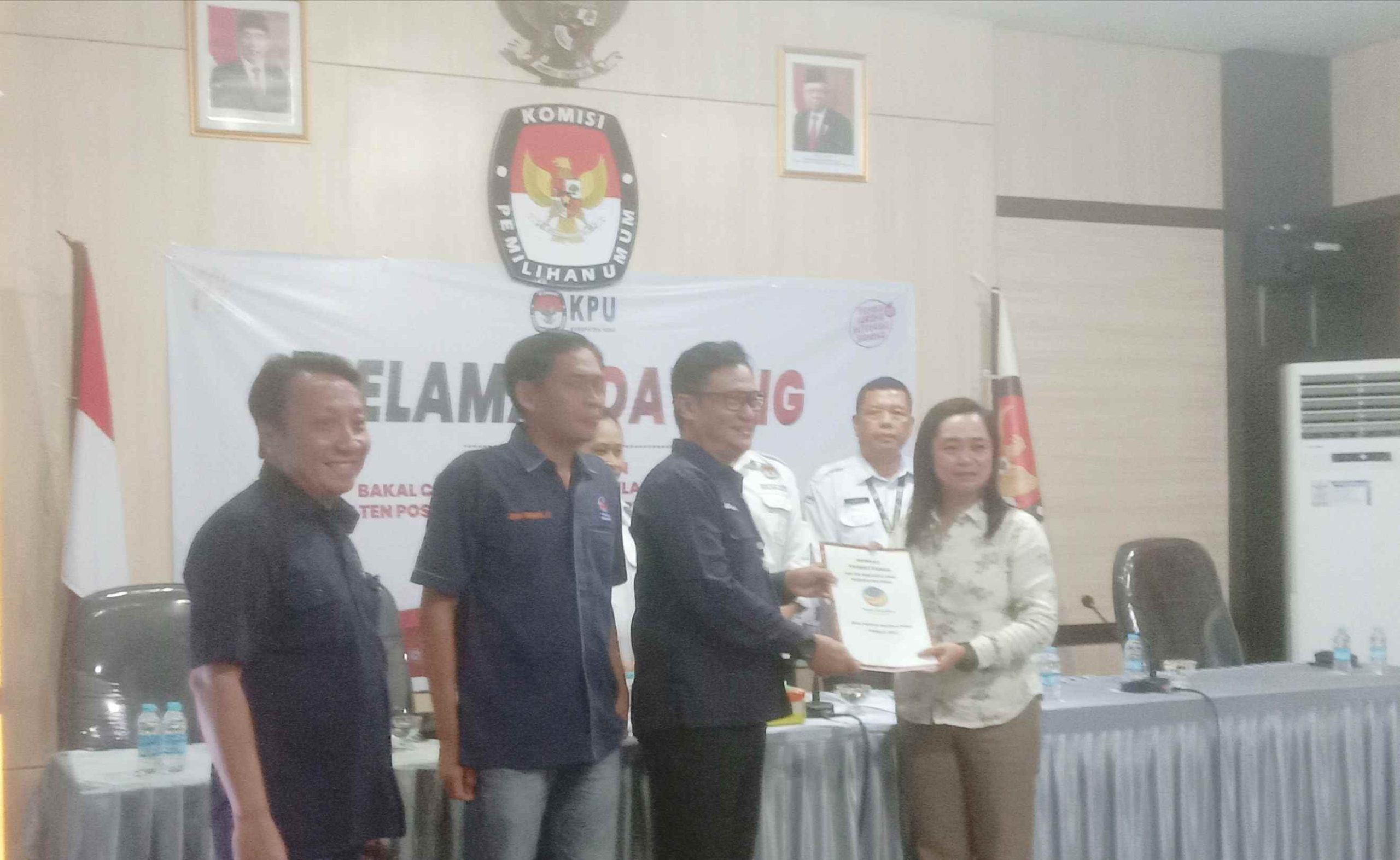 Alex Patambo Pimpin NasDem Poso Daftar Bacaleg di KPU