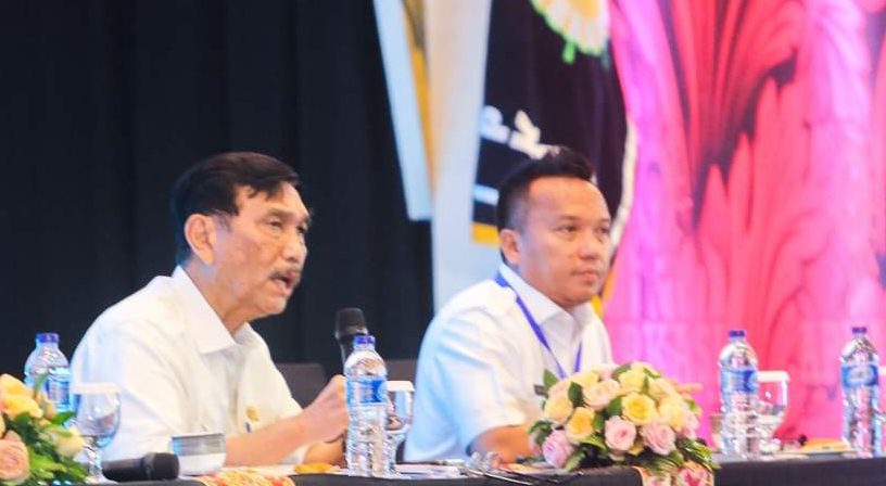 Bupati Morut Berbagi Pengalaman di Rakernas APKASI XV, Sekaligus Jadi Moderator