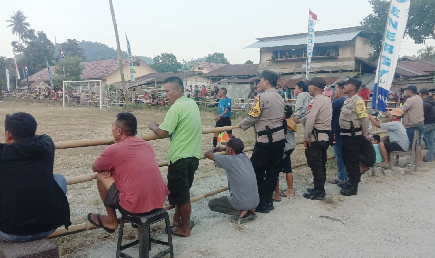 Polsek Pamut Jaga Keamanan Perayaan HUT ke 78 Kemerdekaan RI di Sulewana