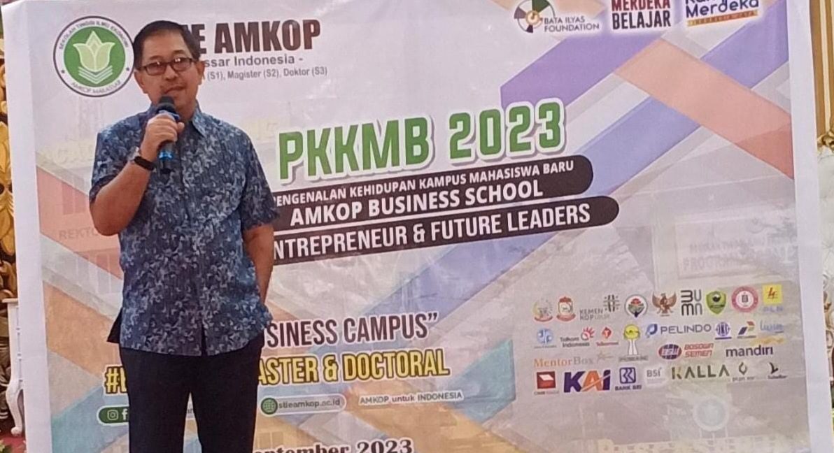 STIE AMKOP Makassar Gelar Pengenalan Kampus bagi 230 Mahasiswa Baru