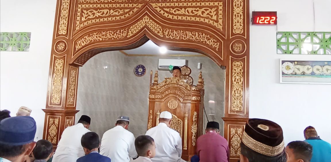 Tim Da’i Polres Poso Sampaikan Khutbah Jum’at di Masjid Nurul Iman