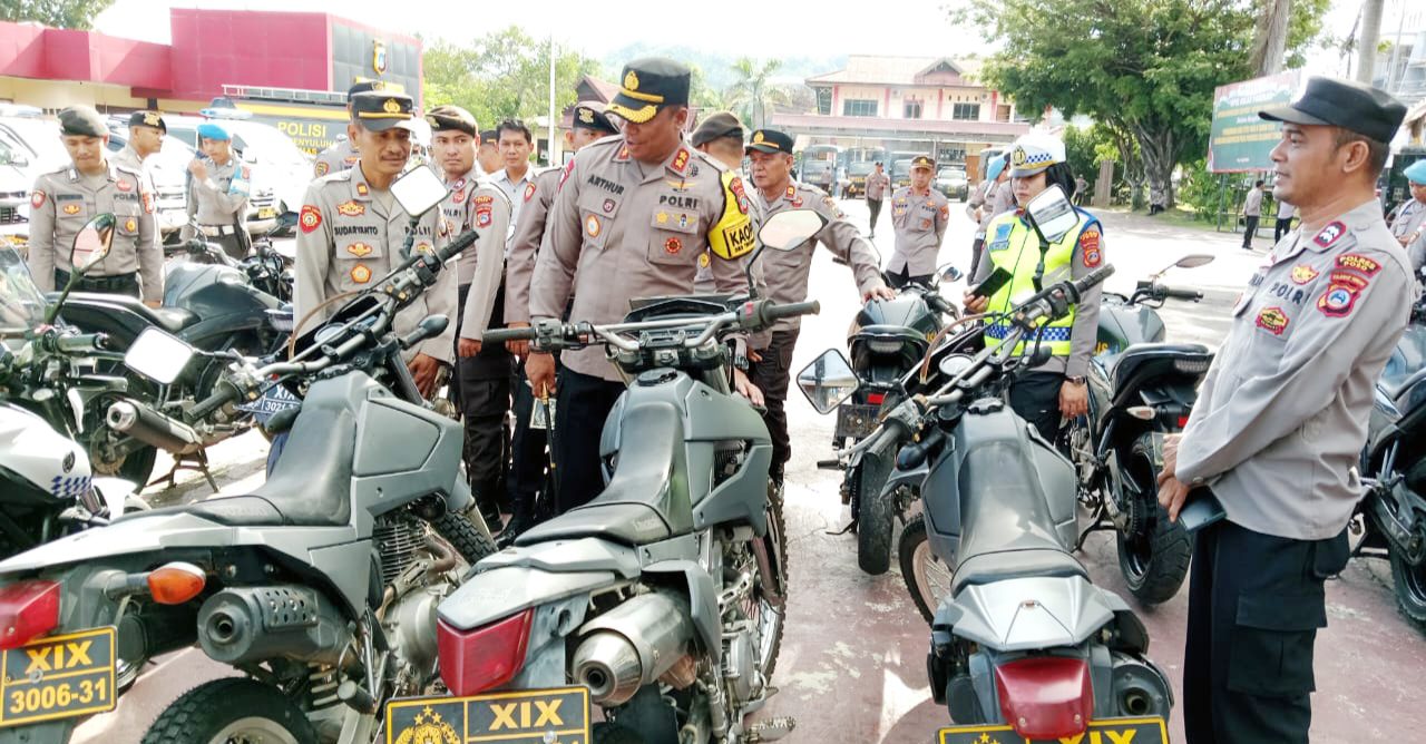 Optimalkan Pengaman Lebaran, Kapolres Poso Cek Kendaraan Dinas