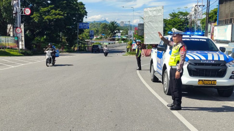 Salantas Polres Poso Patroli di Pasar, SPBU dan Tempat Wisata