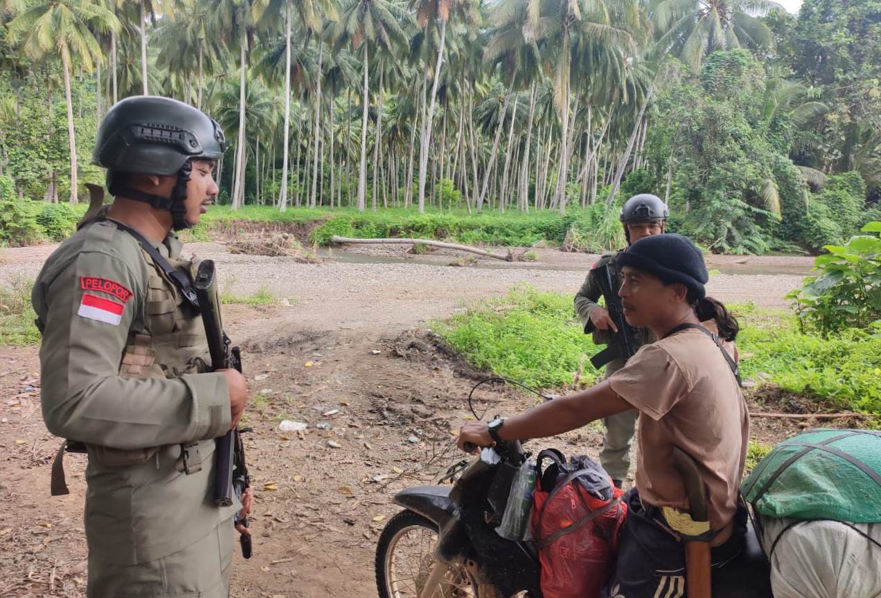 Satgas Madago Raya Rutin Razia Kendaraan Wilayah Poso