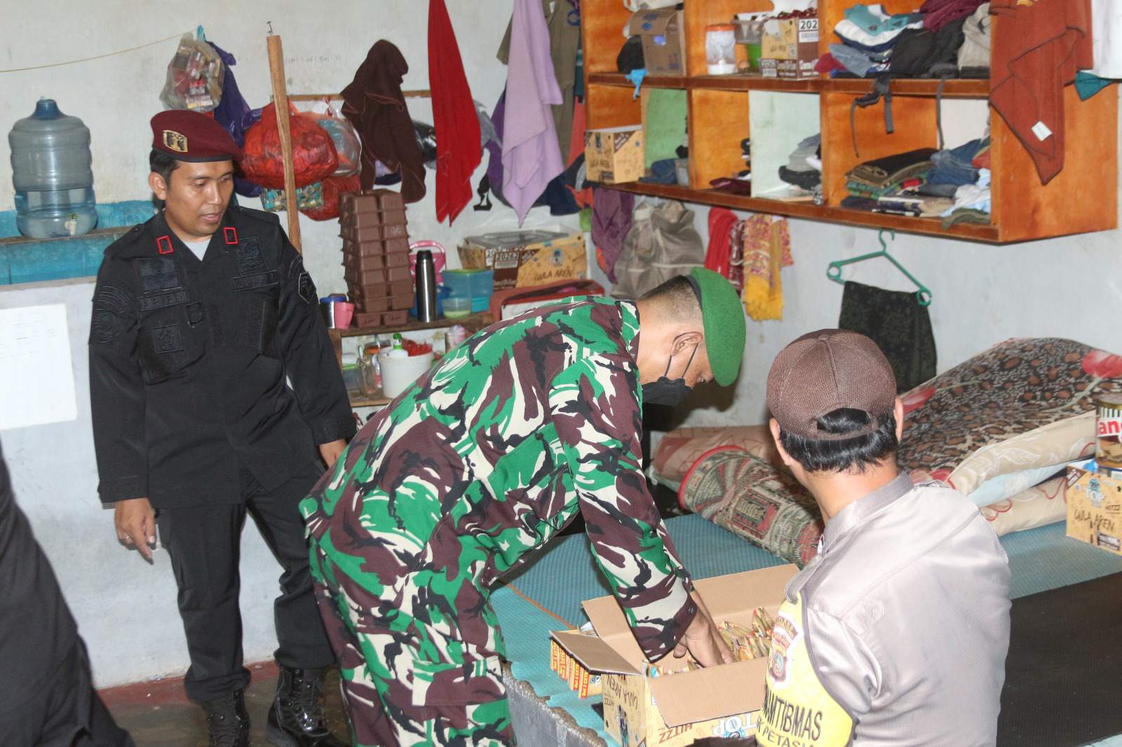 Cegah Peredaran Gelap Narkoba, Lapas Kolonodale Gelar Penggeledahan Bersama TNI/POLRI.