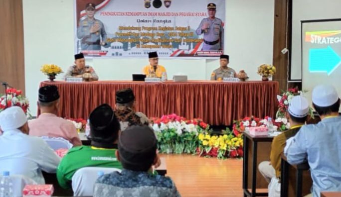 Imam Masjid dan Pegawai Syara’ di Touna Dibekali Pengetahuan untuk Menangkal Radikalisme