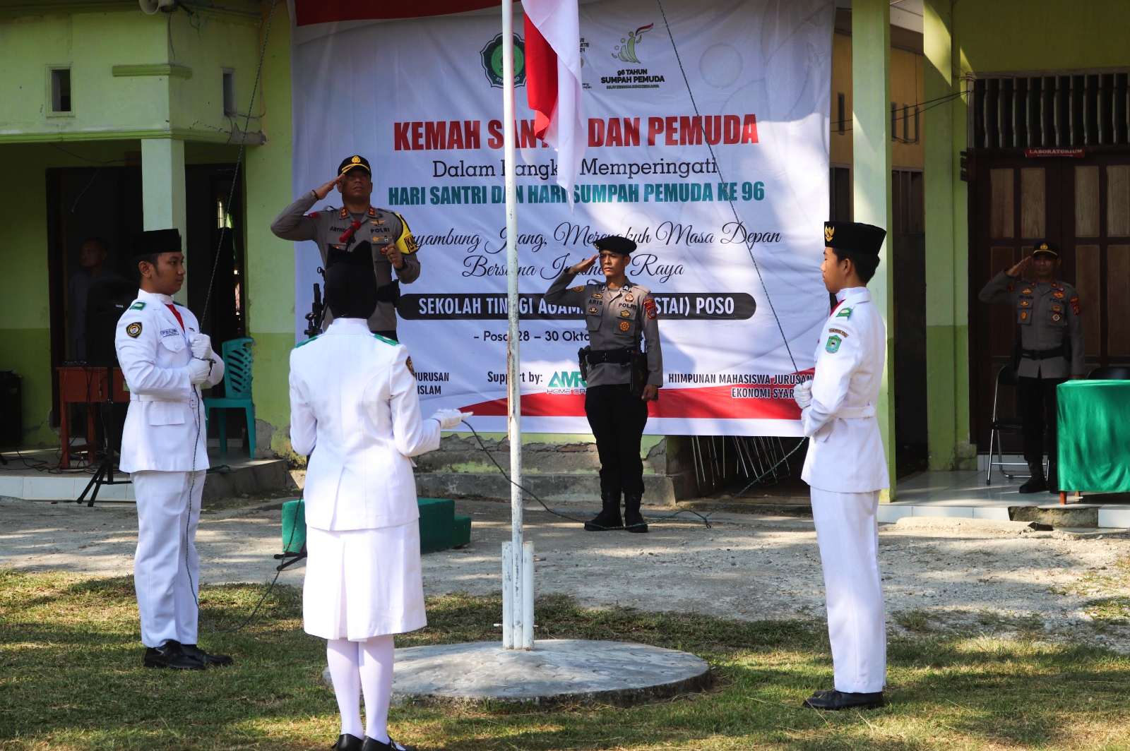 Kapolres Poso Pimpin Upacara Sumpah Pemuda dan Hari Santri Nasional