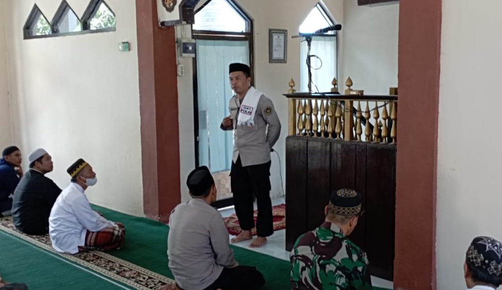 Cegah Radikalisme, Dai Polri Berikan Edukasi Kamtibmas di Masjid Nur Bahari