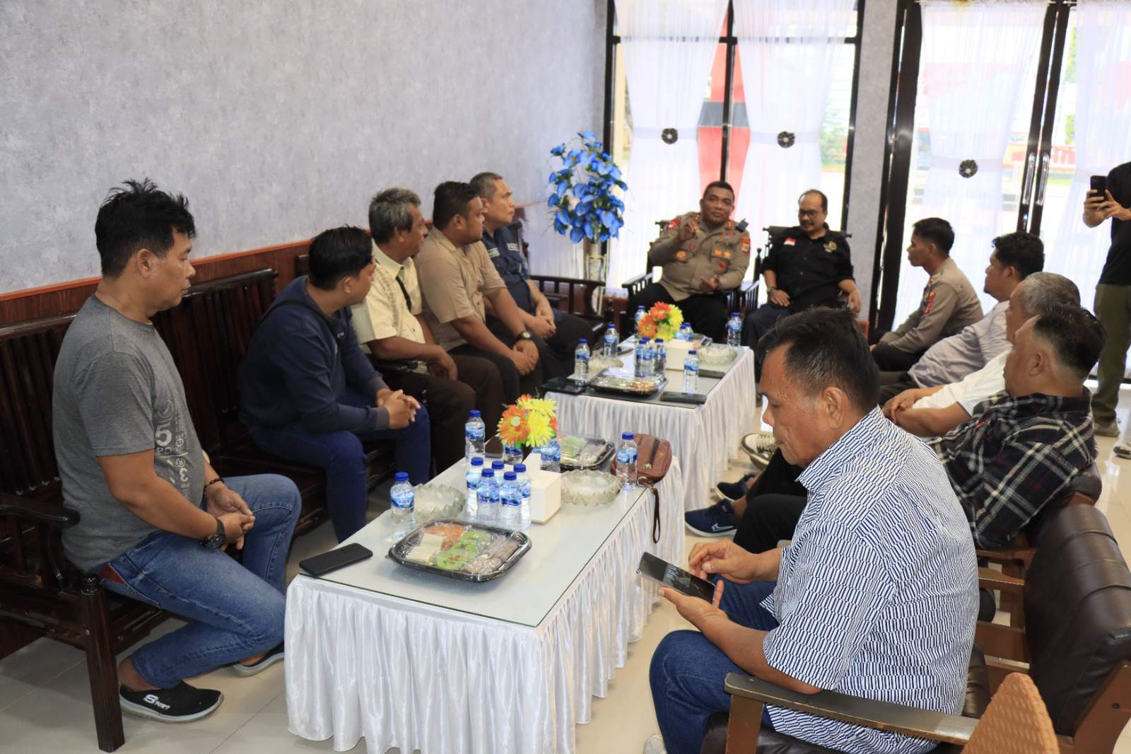 Kapolres Poso Perkuat Sinergitas, Ajak Awak Media Berdiskusi