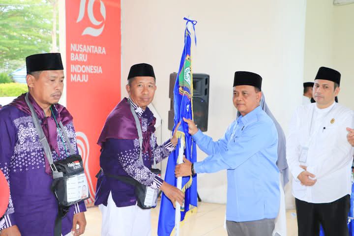 132 Jamaah Calon Haji Asal Kabupaten Poso Diberangkatkan