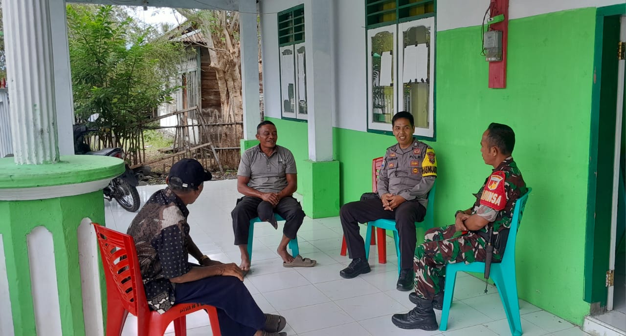 Sambangi Tokoh Masyarakat Betaua, Satgas Madago Raya Ajak Warga Cegah Radikalisme