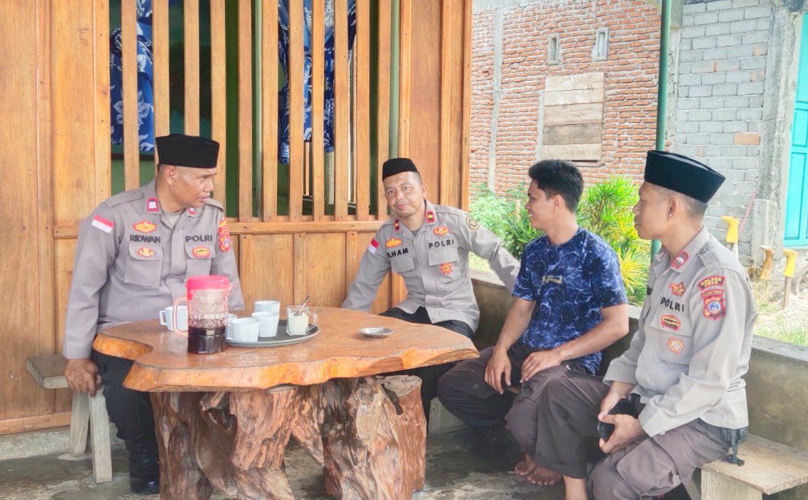 Sambangi Pemuda Dusun Tamanjeka, Dai Polri Ajak Tangkal Paham Radikalisme