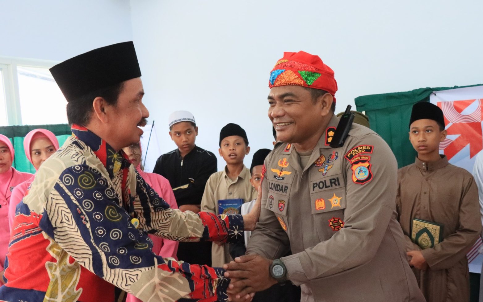 Polres Poso Bakti Sosial ke Panti Asuhan dan Pondok Pesantren