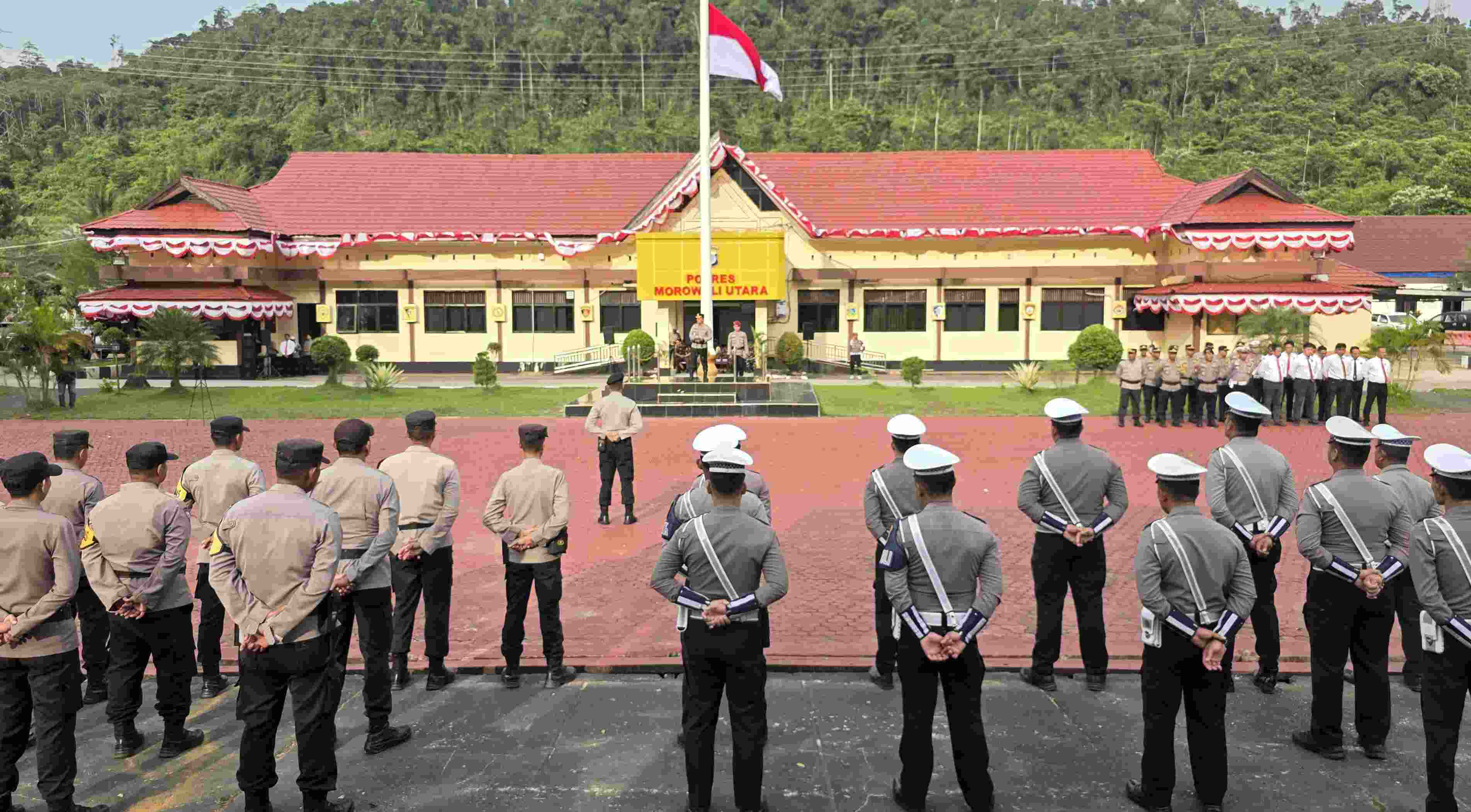 Kapolres Morowali Utara Pimpin Apel Persiapan Pengamanan PILKADES