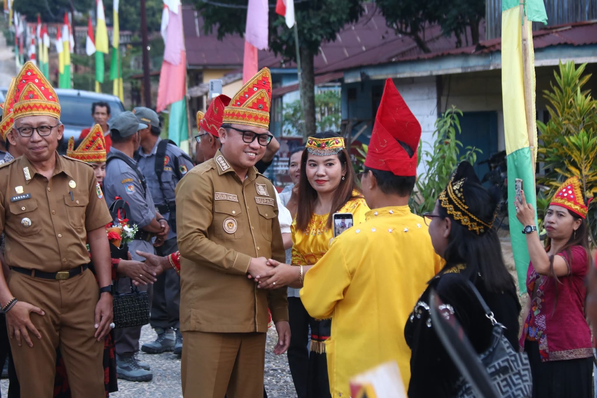 HUT ke 60 Desa Lanumor, Bupati Delis Ingatkan JASMERAH