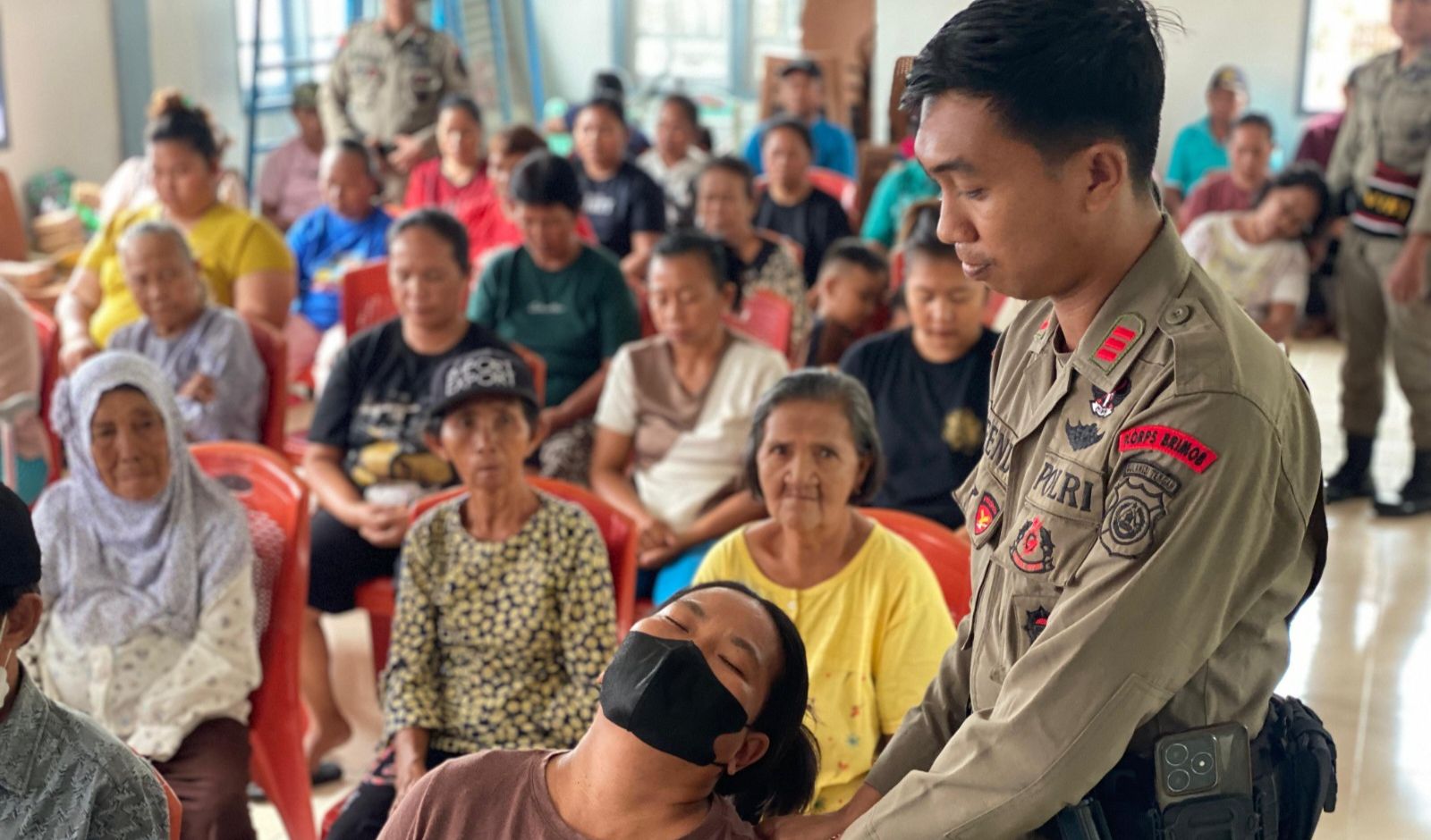 Pascagempa Guncang Poso, Satgas Madago Raya Pulihkan Psikologis Warga Melalui Hipnoterapi