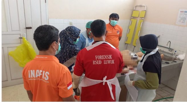 Pembunuhan Sadis di Mess Karyawan Luwuk, Pelaku Diamuk Massa Telanjang