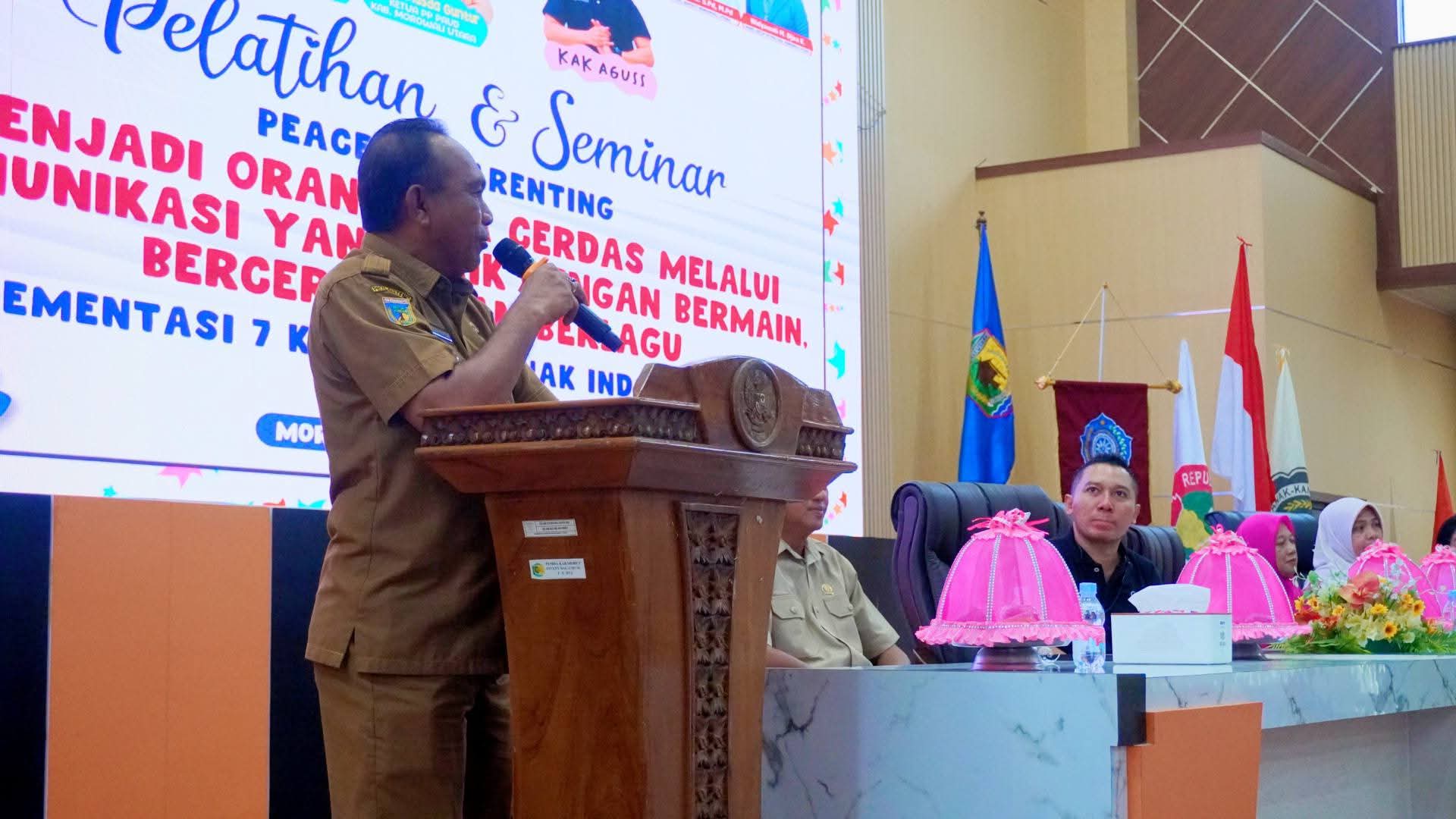 Peringati HUT ke-76 IGTKI-PGRI, Sekda Morut Buka Seminar ‘Peaceful Parenting’