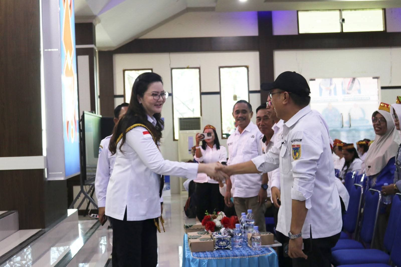 Bupati Poso Buka Workshop Wajib Belajar 13 Tahun dan Peran Bunda PAUD