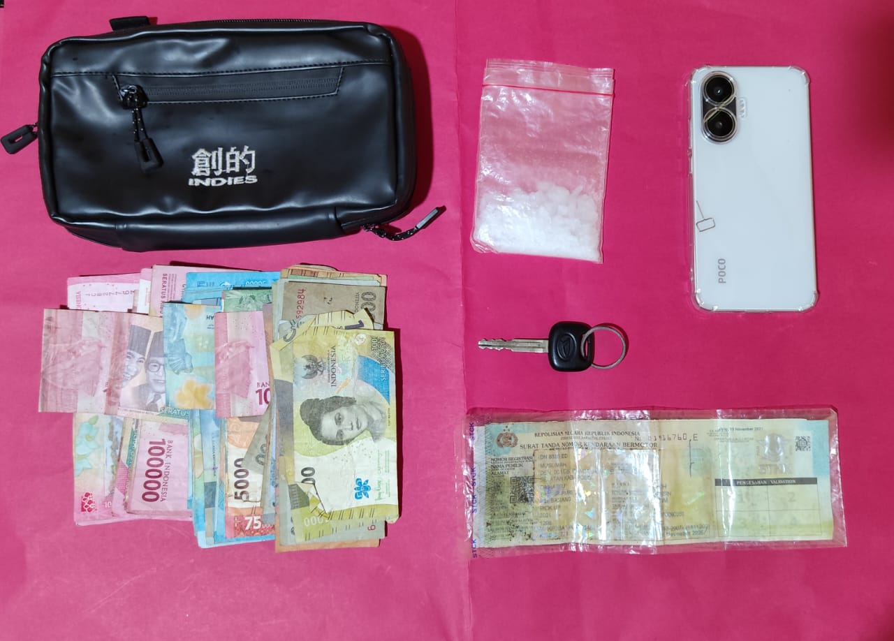 Detik-detik Pengedar Sabu di Poso Ditangkap, Mobil Daihatsu dan Uang Jutaan Rupiah Disita Polisi