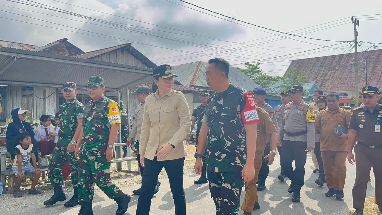 Bupati Verna Buka Serbuan Teritorial Kodim 1307Poso di Desa Leboni