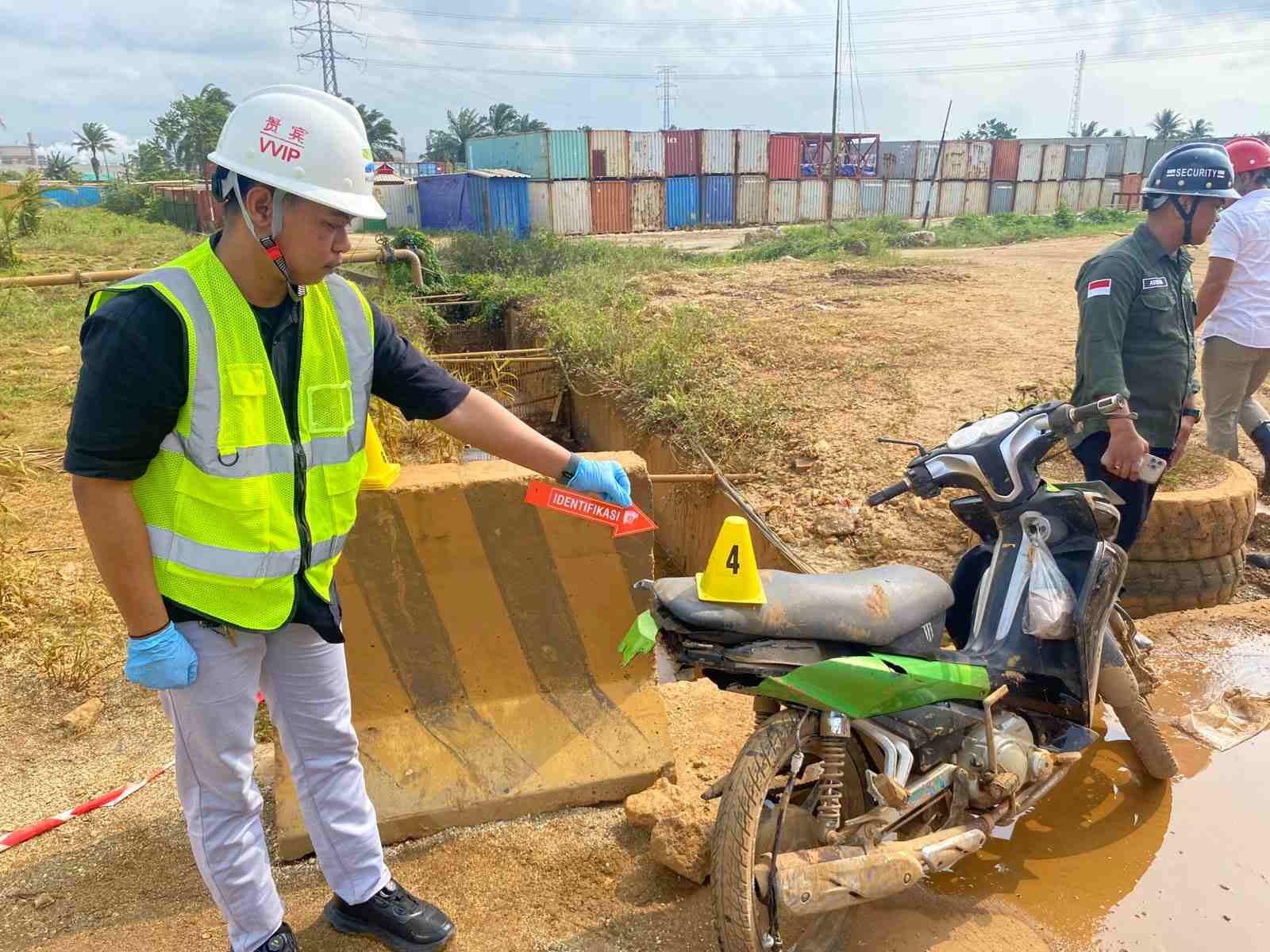Satu Pekerja Tewas Terlindas Dum Truk di Morowali, Sopir. Langsung Serahkan Diri ke Polisi