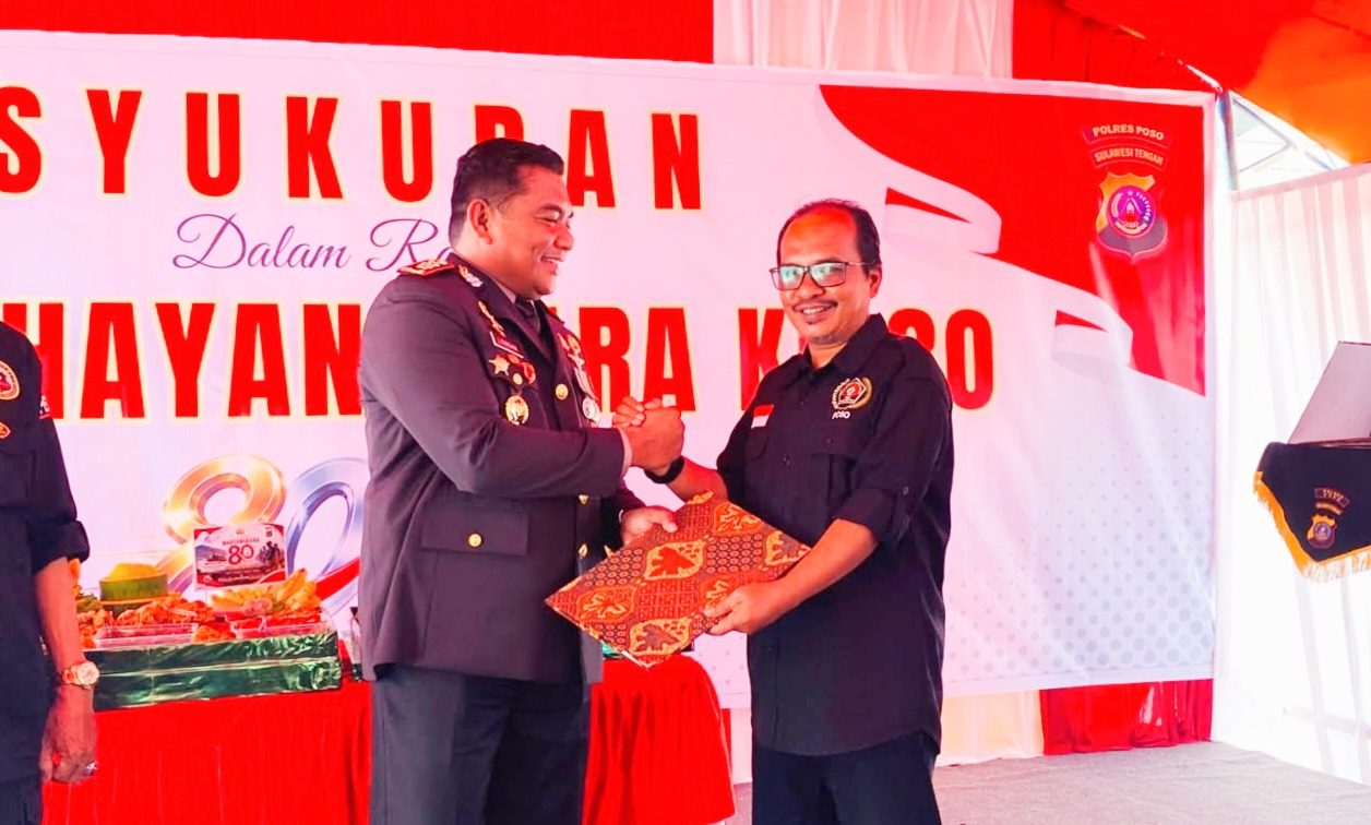 Aktif Informasikan Kinerja Polri, Ketua PWI Poso Terima Penghargaan di Hari Bhayangkara ke-80