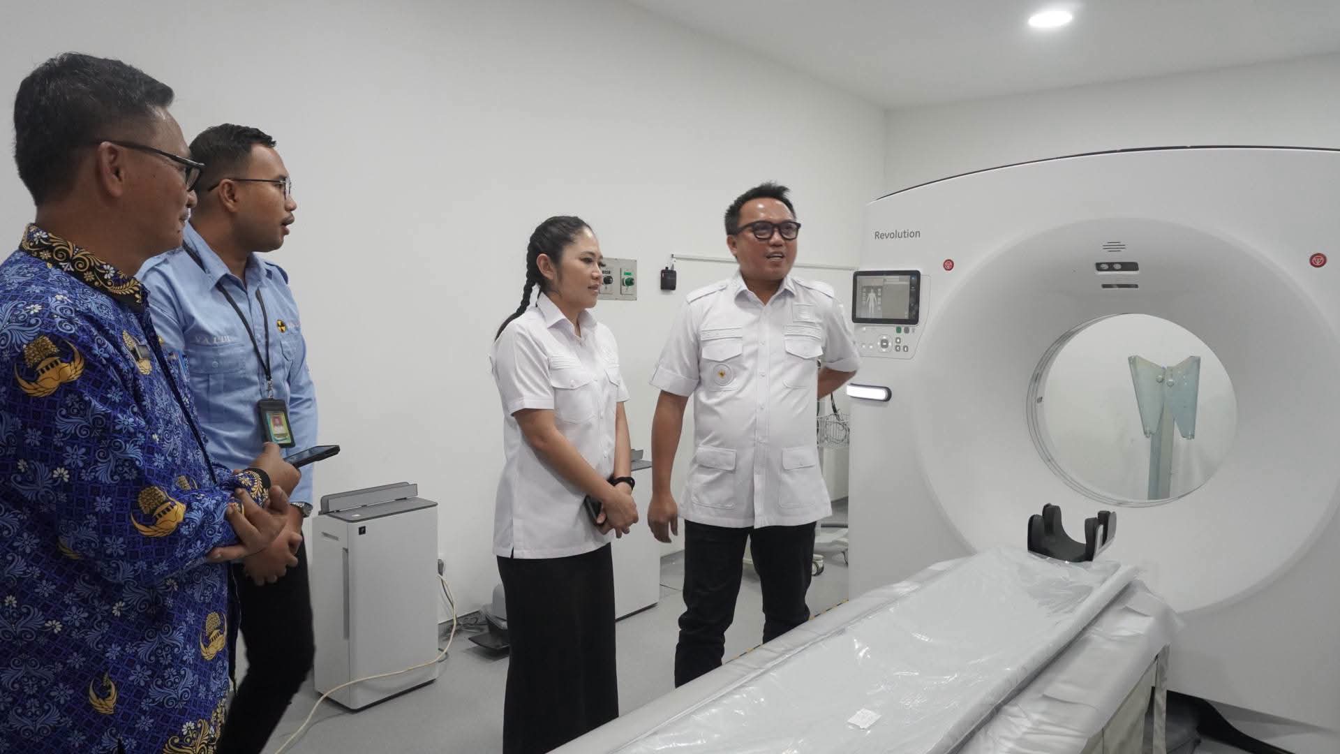 Bupati Delis Resmikan Layanan CT-Scan RSUD Kolonodale, Pelayanan Medis Makin Canggih