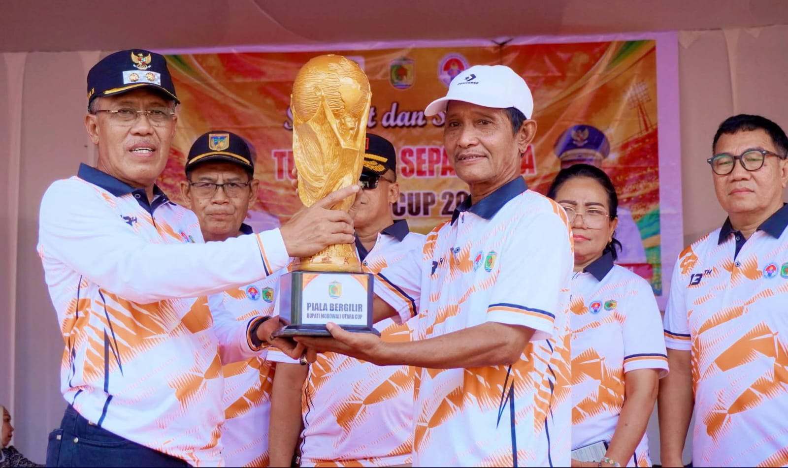 Wabup Djira Resmi Buka Turnamen Sepak Bola Bupati Cup HUT ke-13 Morut