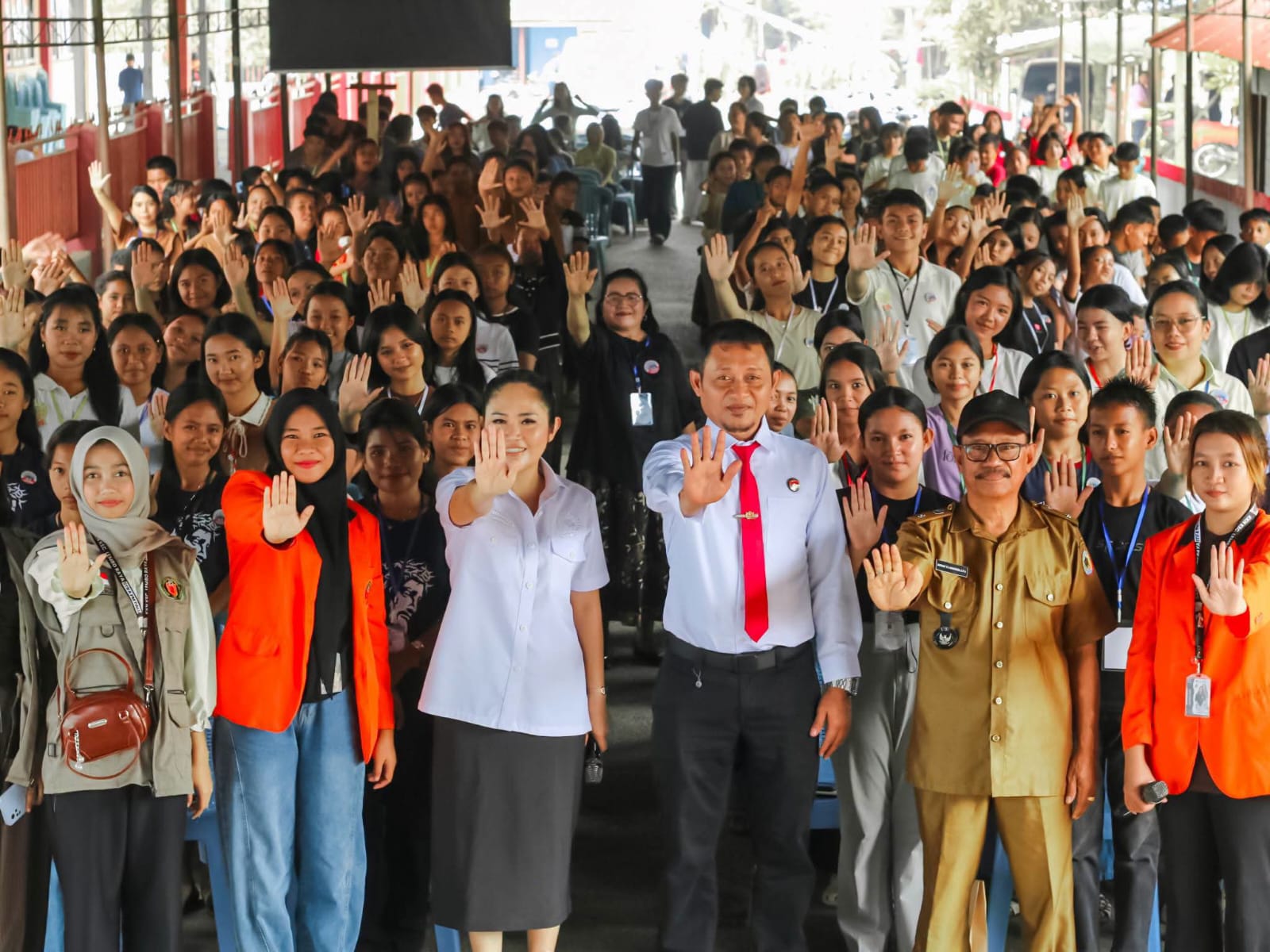 Bupati Delis Ajak Remaja GKST Ronta Jauhi Narkoba dan Berani Wujudkan Impian