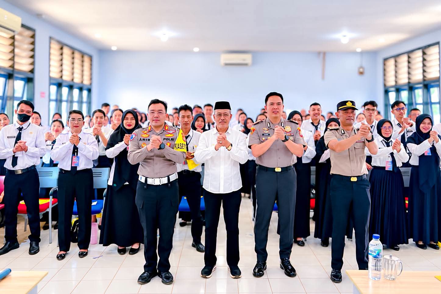 Wabup Djira Tekankan Integritas ASN, Kapolres Morut Gaungkan “Polisi Bersama Masyarakat” ke 81 Peserta Latsar PPPK